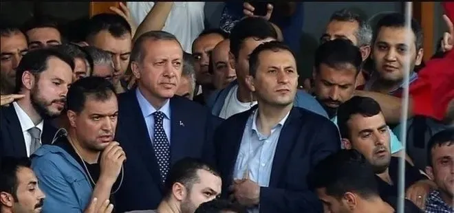 AK Parti Sözcüsü Ömer Çelik: Cumhurbaşkanımız dik durup milletle ateşin üzerine yürüdü