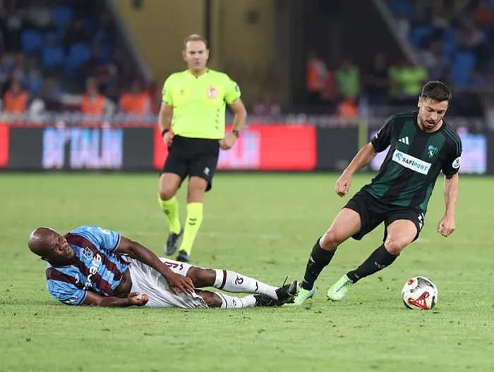 karadenizde-firtinali-baslangic-trabzonspor-1-0-kocaelispor-mac-sonu-1754945101183.jpg Foto: AA