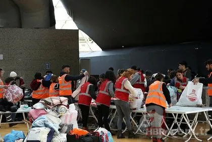 Devlet ve özel sektör kapılarını depremzedelere açtı! 85 milyon tek yürek!