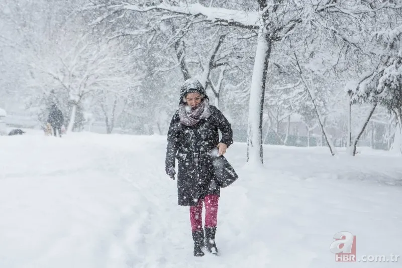 İstanbul'da kar yağışı ne zaman bitecek? Meteoroloji'den İstanbul, Sakarya, Kocaeli, Yalova için kar uyarısı! 13