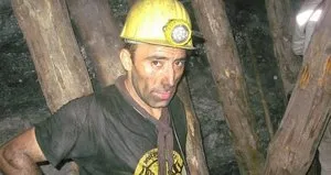 Ailesi kapıda mutlu haber bekliyor!