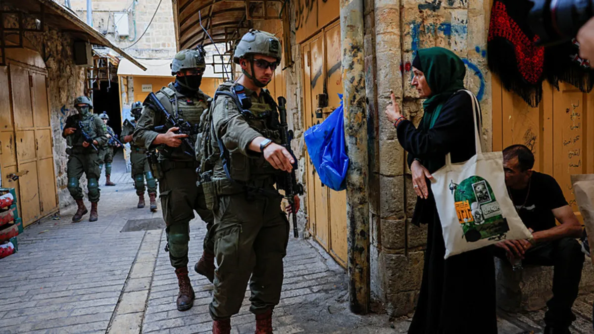 İsrail işgal güçleri Batı Şeria'da terör estirdi