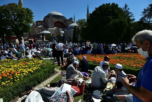 Başkan Erdoğan'dan Ayasofya Camii fotoğraflı cuma mesajı - 4