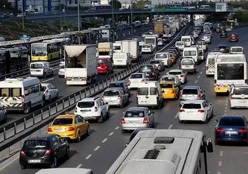 Haftanın ilk iş gününde İstanbul'da trafik yoğunluğu