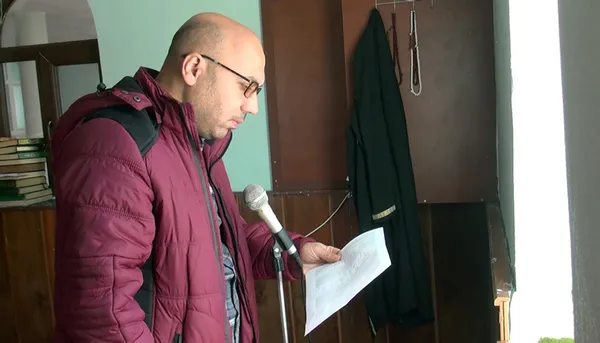 musta-dikkat-ceken-anons-isimleri-cami-hoparlorunden-okundu-1634888729605.jpg Muş'ta dikkat çeken anons! İsimleri cami hoparlöründen okundu - 3