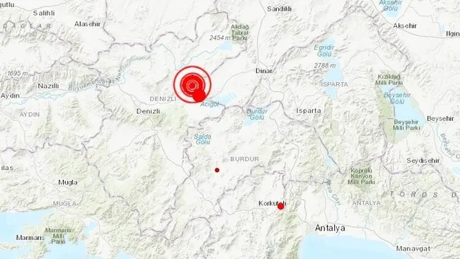 Son dakika: Denizli'de 6 büyüklüğünde deprem! Birçok ilde de hissedildi - 2