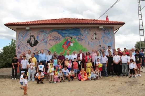 ferda-ogretmen-ilk-gorev-yaptigi-okulu-unutmadi-42-yillik-vefa-1662963419549.jpg Ferda öğretmen ilk görev yaptığı okulu unutmadı! 42 yıllık vefa - 6