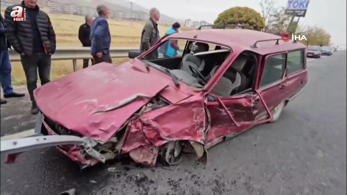 Elazığ'da trafik kazası:2 ağır 4 yaralı