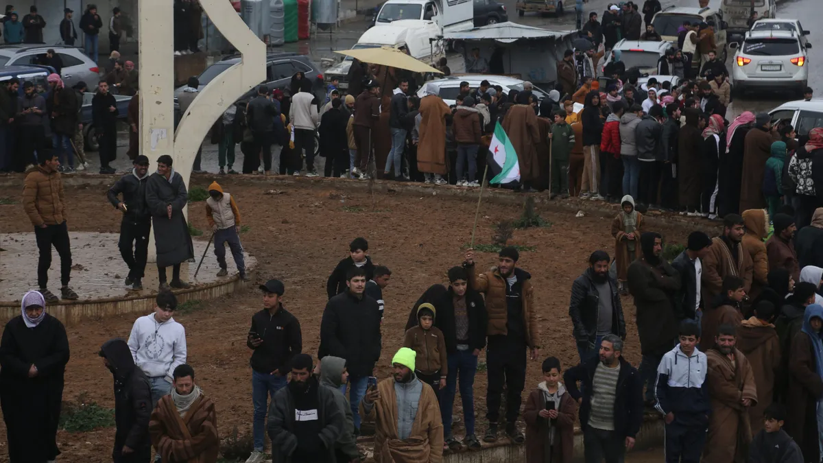 Dünya medyasında bir ilk: A Haber terör pençesinden kurtarılan Deyr Hafir'de!