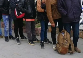 Edirne'de 35 düzensiz göçmen yakalandı