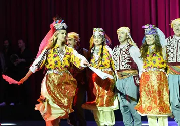 Müge Anlı sahnede