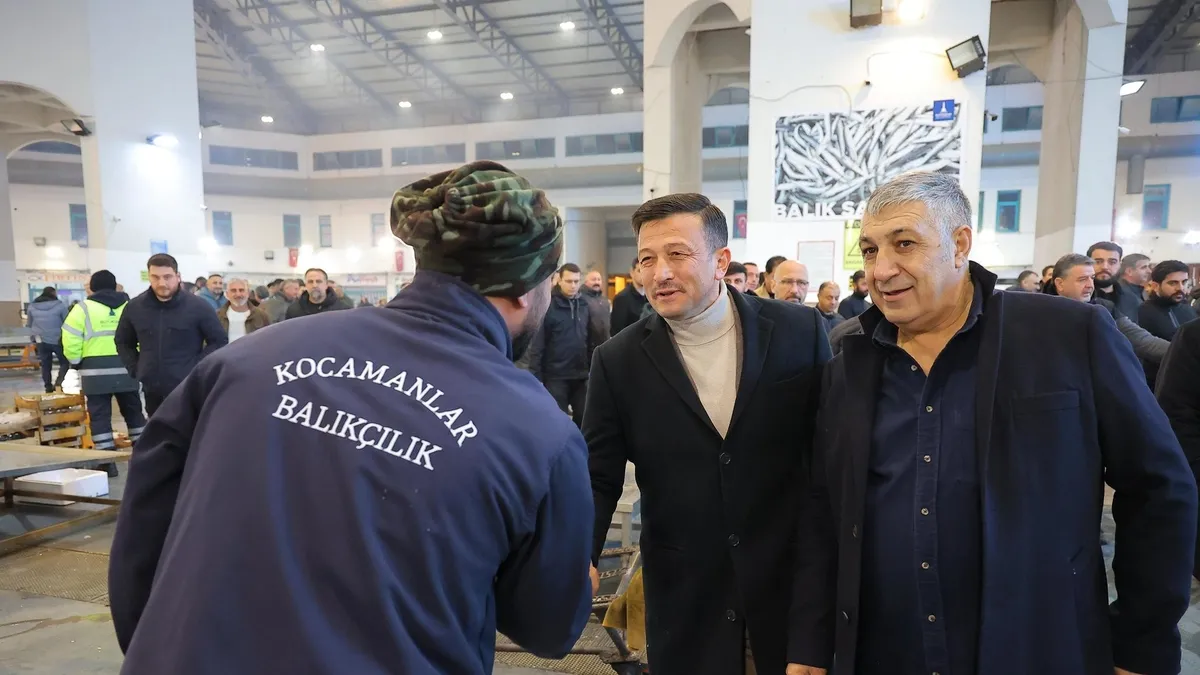 Cumhur İttifakı İzmir Büyükşehir Belediye Başkan Adayı Hamza Dağ'dan esnafa müjde: Balık halini yenileme zamanı geldi