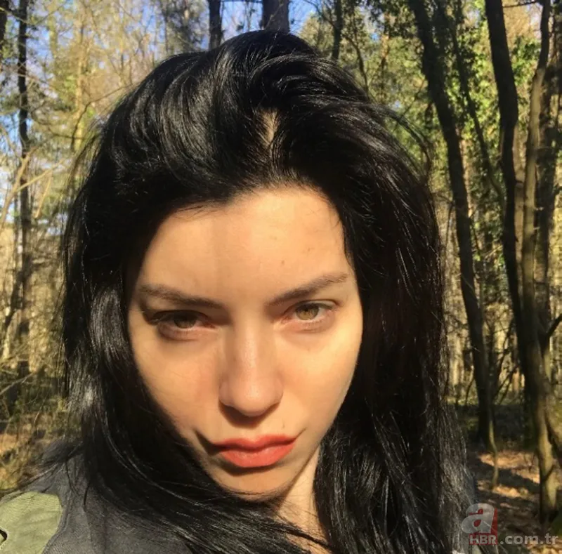 Merve Boluğur’dan aşk bombası! Sevgilisinden ayrılan Merve Boluğur genç şarkıcıyla magazincilere böyle yakalandı 17