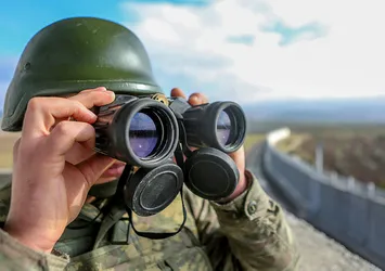 Güvenlik güçleri bin 760 kaçak yakaladı