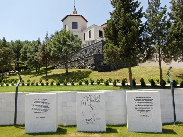 Başkan Erdoğan’ın talimatı üzerine yapılan Adnan Menderes Müzesi açılışa hazır