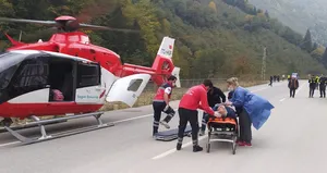 Ambulans helikopterle hayata tutundu