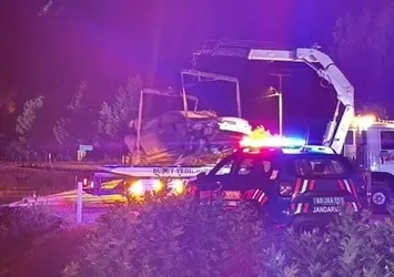 Muğla'da otomobil çukura düştü: 4 yaralı