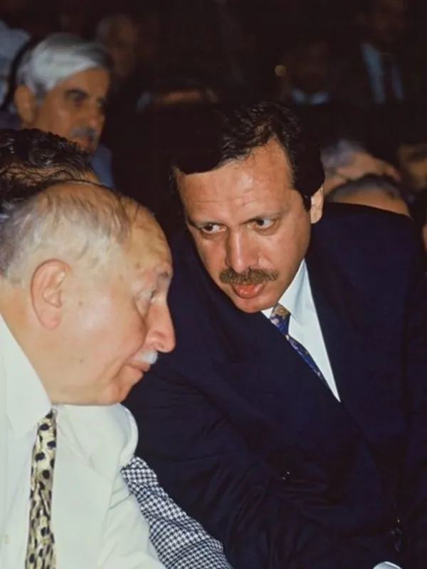 Başkan Erdoğan’dan Necmettin Erbakan için telgraf: Savunma sanayii alanında hayata geçirdiğimiz projelerde daima ilham aldık