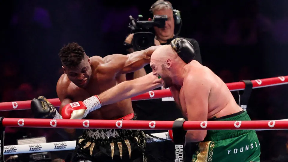 Tyson Fury - Francis Ngannou maçında kazanan belli oldu! Dünya bu maçı bekliyordu