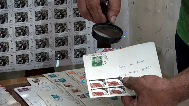 Van’da oto tamir ustası yarım asırdır pul biriktiriyor - 4