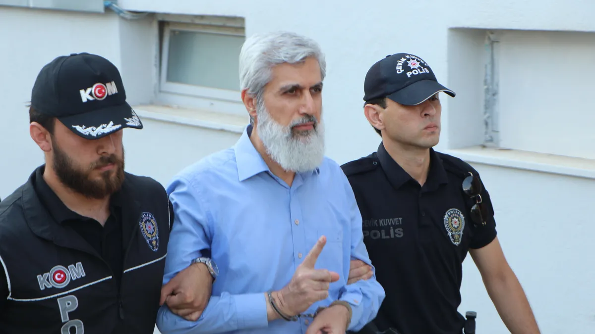 Alparslan Kuytul'un sosyal medyada tuzağı deşifre oldu! Önce tahrik sonra sipariş avukatlarla dava