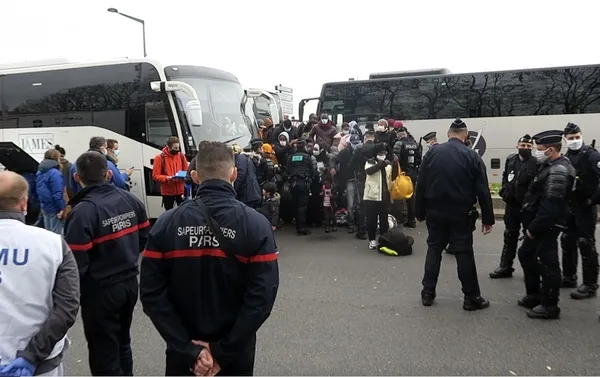 Paris'teki en büyük göçmen kampıydı! Tahliye edildi... - 5