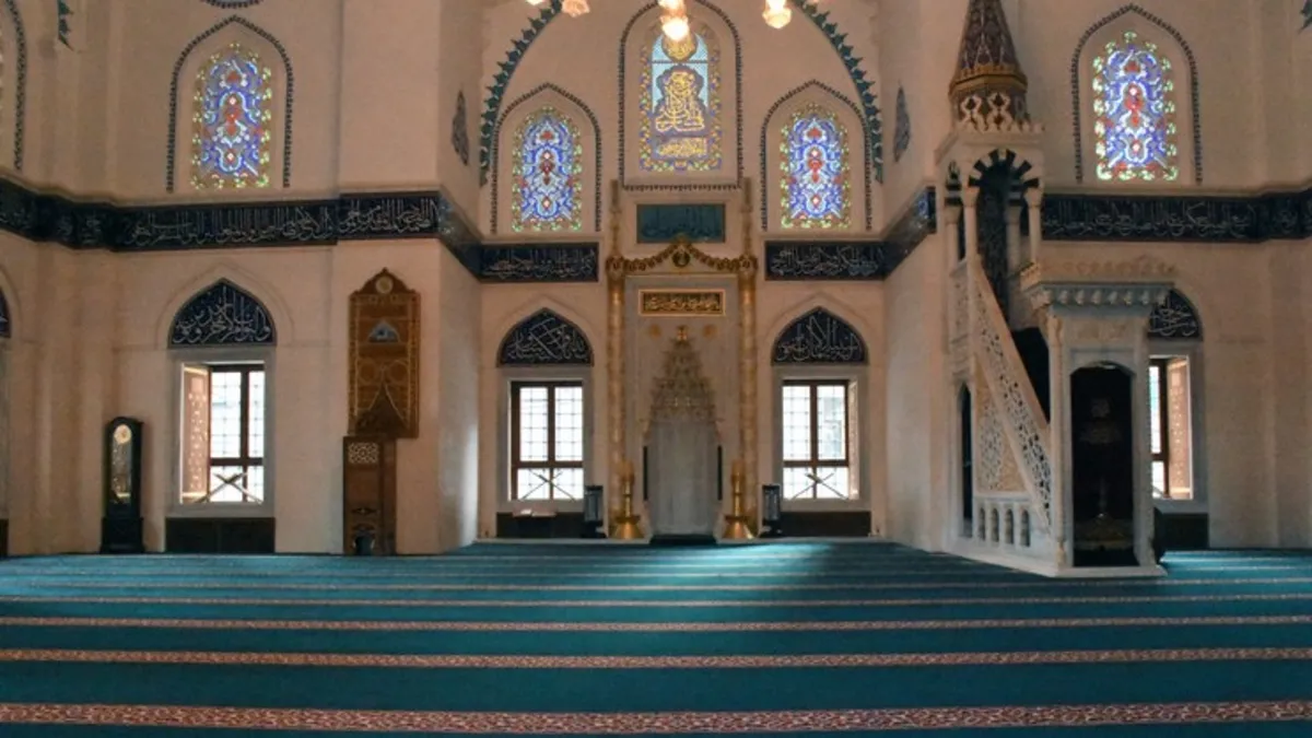 Japonya'da Tokyo Camisi'nin açılışının 25. yılı kutlandı