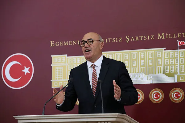 CHP’nin ayrımcı siyaseti hezimetin nedeni! Depremzedelere oy cezasından sonra bir skandal daha! Seçmene size bizden hizmet yok fırçası