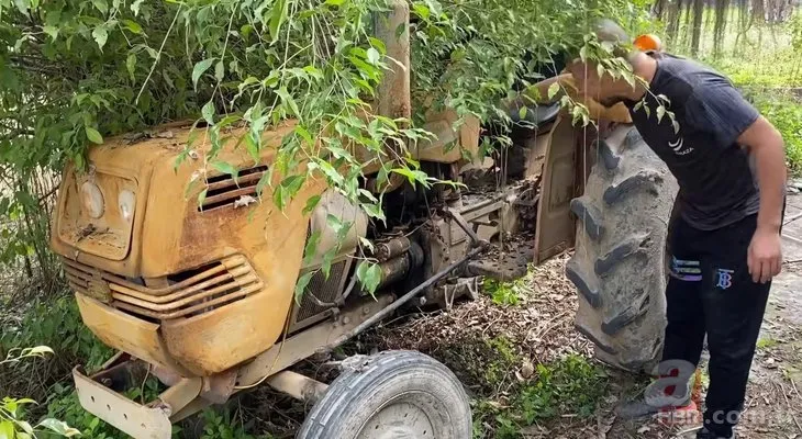Paslanmış traktörü çalılıkların arasından alıp restore etti 🚜 Fabrika ayarlarına döndü resmen | Milyonlar bunu izledi