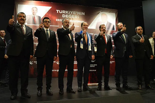 yeniden-refah-partisi-genel-baskani-fatih-erbakan-turkiyenin-bolunmesine-yol-acmak-buyuk-israil-planina-destek-1683241625129.jpg Fatih Erbakan'dan 7'li koalisyona eleştiri: Türkiye'nin bölünmesine yol açmak büyük İsrail planına destek olmak demektir - 1
