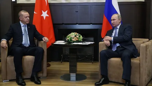 Başkan Erdoğan ile Putin arasında kritik görüşme: Barış ümitleri İstanbul’da yeşerdi