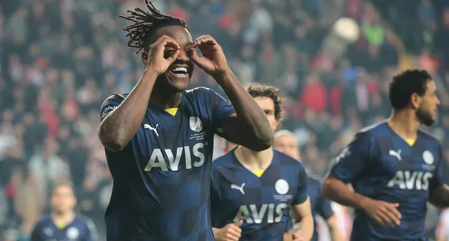 1717142645144.jpg Galatasaray'da Michy Batshuayi bombası! Sarı kırmızılılar ezeli rakibinden yıldız alıyor... - 4