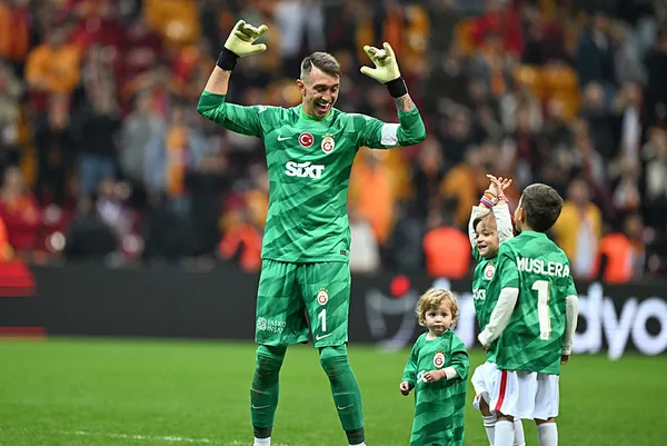 1709720523835.jpg Fernando Muslera'dan Galatasaray taraftarına müjdeli haber! Bir yıllık sözleşmeye imza atıyor... - 3