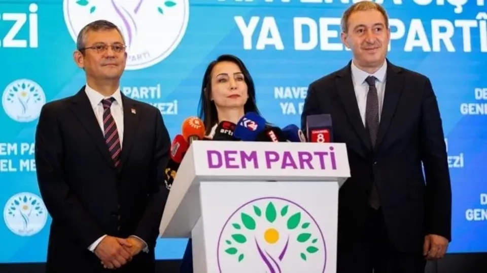 CHP'de Özgür Özel ve Ekrem İmamoğlu'nun 1 Nisan paniği! Dip dalga korkusu