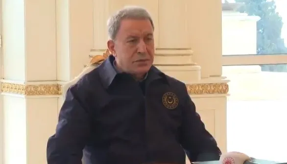 Milli Savunma Bakanı Hulusi Akar İlham Aliyev bir araya geldi