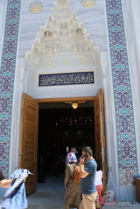 Başkan Erdoğan’ın açtığı Uzun Mehmet Camii’ne ziyaretçi akını