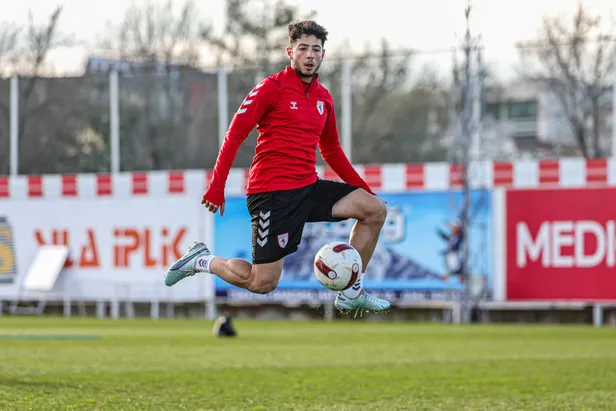 samsunspor-galatasaray-maci-ne-zaman-saat-kacta-hangi-kanalda-gs-maci-sifresiz-izlenir-mi-muhtemel-11ler-1706890202546.jpg Samsunspor-Galatasaray maçı ne zaman, saat kaçta, hangi kanalda? GS maçı şifresiz izlenir mi? Muhtemel 11'ler... - 2