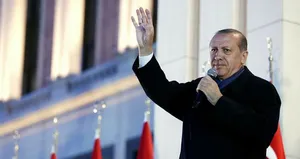 Avrupa’da Nazizm Erdoğan’a karşı hortladı