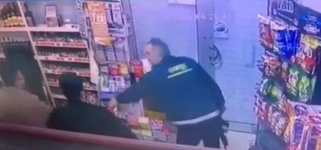 Esenyurt'ta marketin önünde pompalı tüfekli saldırı! İş yeri sahibi faciayı kepenkleri kapatarak önledi
