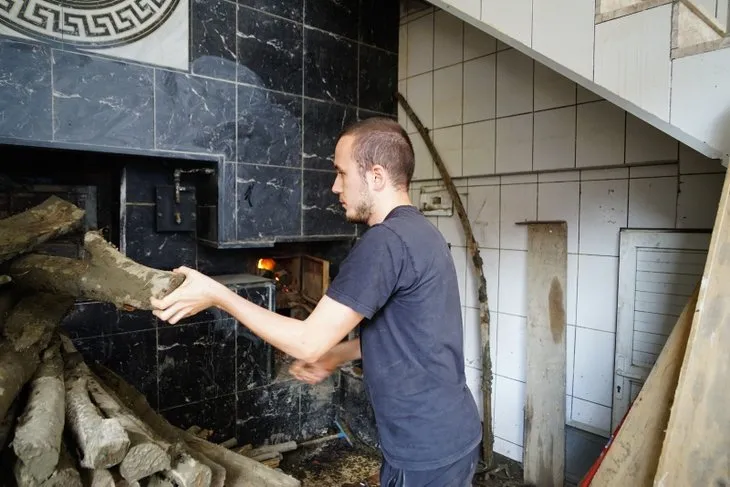 Selzede gençten yüreklere dokunan hareket: O parada yetimin hakkı var