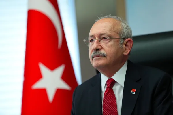 CHP yandaşları köstebekleri bir bir itiraf ediyor! Kadri Gürsel: AK Parti’nin projeleri Kılıçdaroğlu’na sızdırılıyor