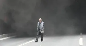 Korku dolu anlar! Dumanların arasından...