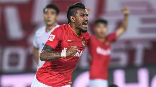 1632249360601.jpg Galatasaray'ın eski aşkı yeniden alevlendi: Paulinho için yeni adım atılacak - 3