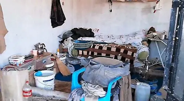 Firari FETÖ'cü yakayı kurtaramadı! Kaldığı barakada önlem üstüne önlem almış - 4