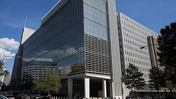 dunya-bankasi-turkiyenin-buyume-tahminini-yukseltti-1696521715430.jpeg Dünya Bankası Türkiye'nin büyüme tahminini yükseltti - 3