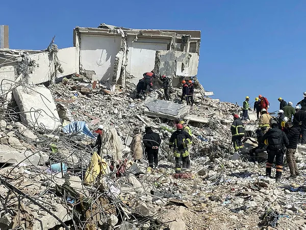 1676448881367.jpg Sedef Avcı duygulara tercüman oldu: Bin yıllık gözyaşıyla ağlamak istiyorum - 4