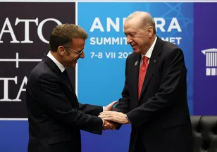 NATO Zirvesi'nde Erdoğan-Macron görüşmesi