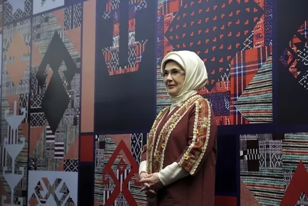 Geleneksel Türk dokumaları dünyaya açılıyor! Emine Erdoğan öncülük etti - 11