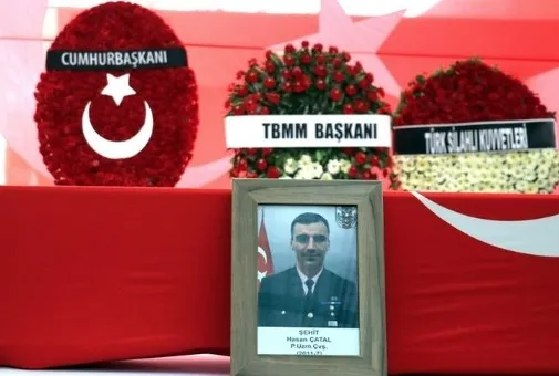 kardesi-pence-kilit-operasyonunda-sehit-olan-15-temmuz-gazisi-kardesim-en-guzel-mertebeye-ulasti-1656483277153.jpg Kardeşi Pençe-Kilit Operasyonu’nda şehit olan 15 Temmuz gazisi: Kardeşim en güzel mertebeye ulaştı - 1
