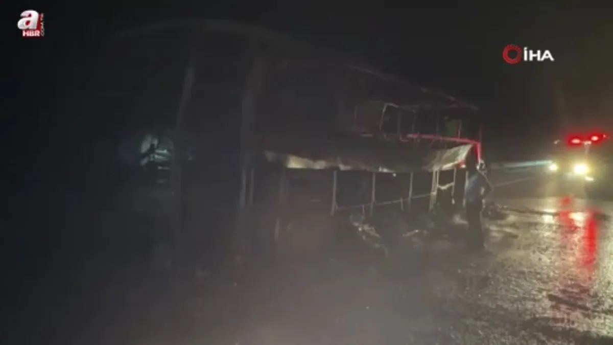 Ankara’da seyir halindeki otobüs yandı